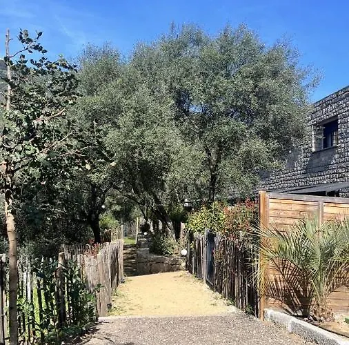 N7 Maison T2 Climatise Avec Jacuzzi Prive *